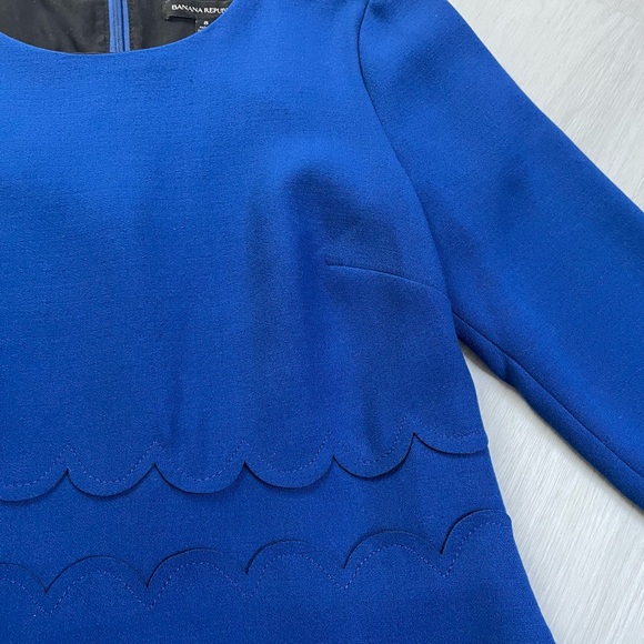 Elegant gorgeous blue dress with detailed scallop at the waist Banana Republic - Picture 5 of 12